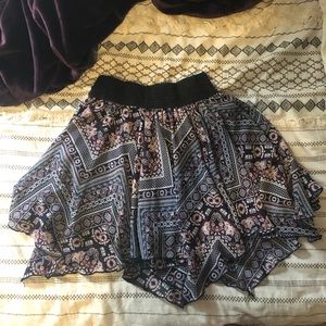 Patterned skirt!